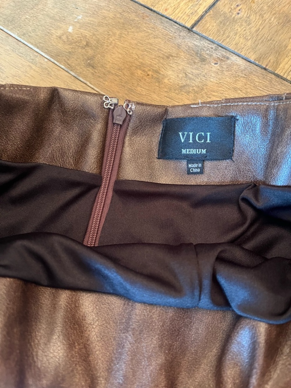 Vici Chocolate Brown Front Runner Pleated Leather Mini Skort size Medium - Picture 5 of 8